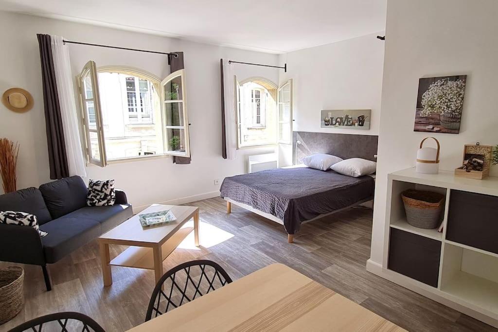 Ferienwohnung Charmant Et Lumineux Studio Intramuros Avignon Exterior foto